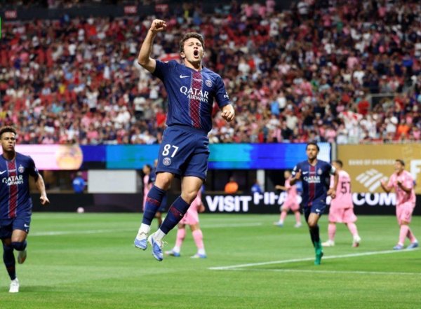 汇盈策略  4-0！4-2！世俱杯疯狂1夜：梅西黯然出局 拜仁巴黎只有1队能进4强