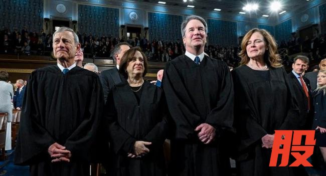 记者：国情咨文成特朗普真人秀 高潮迭起引发热议